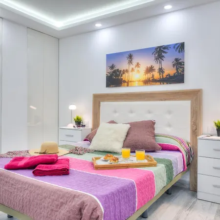 Colina 108a Acogedor Con Terraza Y Piscina Appartamento